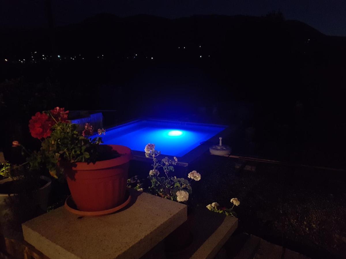 Къща За Гости Каза Роза - Swiss Style Chalet Casa Rosa Guest House Kyustendil Extérieur photo