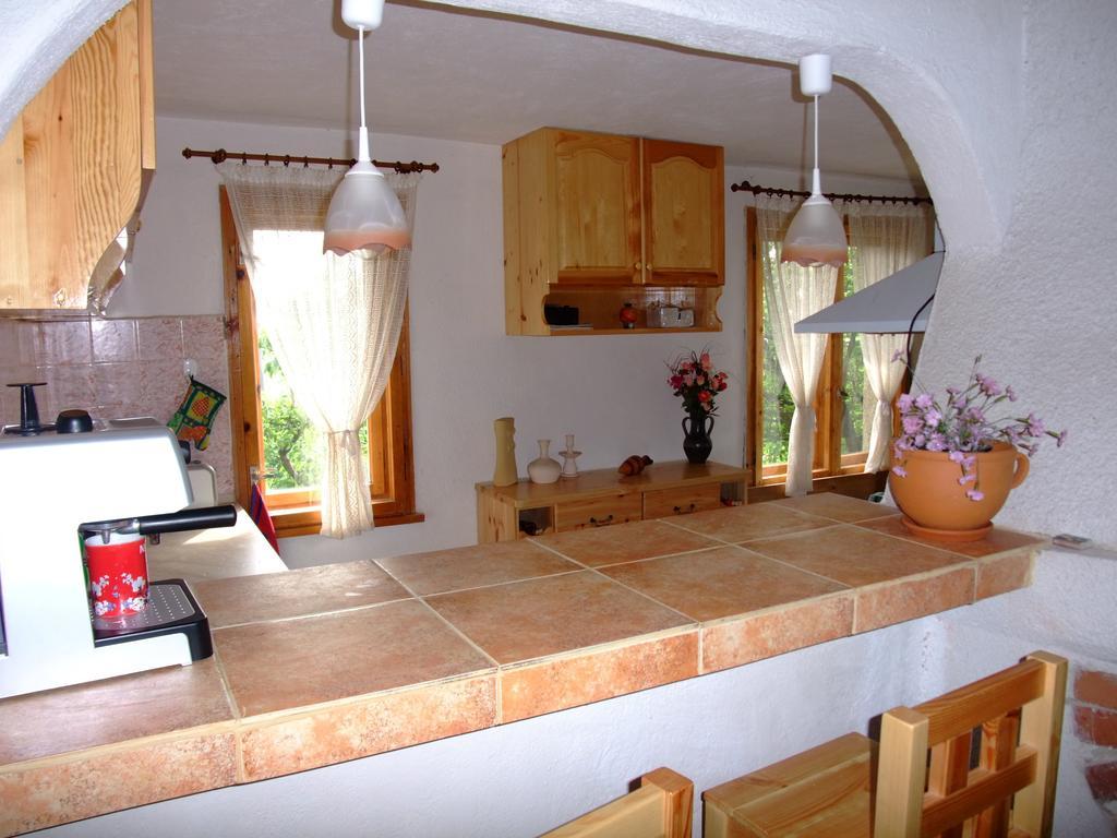 Къща За Гости Каза Роза - Swiss Style Chalet Casa Rosa Guest House Kyustendil Chambre photo